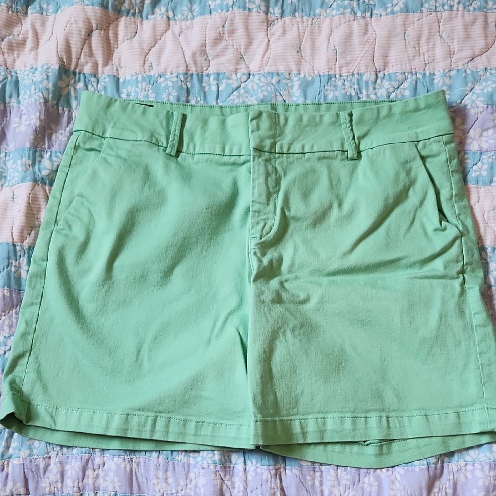 Vibrant Green Women's Bermuda Shorts